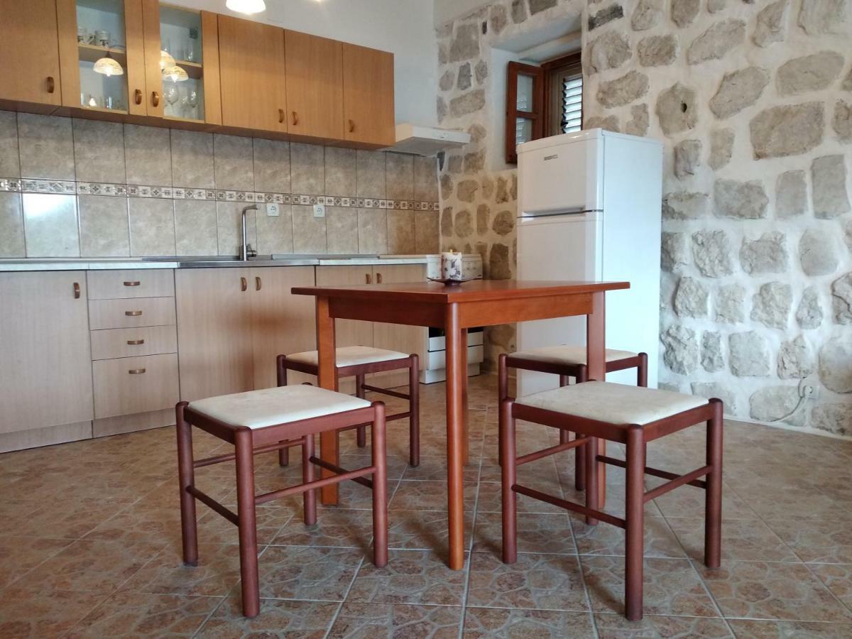 Appartement Old House Perast Extérieur photo